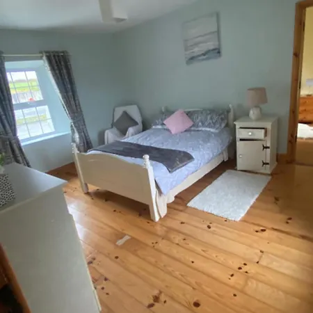 Cheerful 3 Bedroom Country Apartamento *