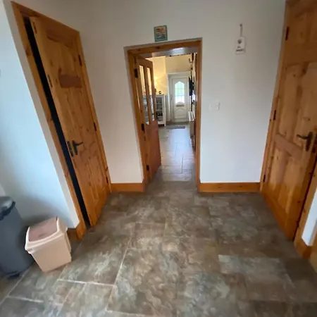 Cheerful 3 Bedroom Country Apartamento *