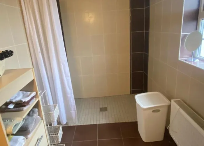 Cheerful 3 Bedroom Country Lejlighed *