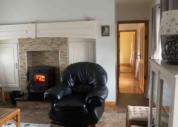 Appartement Cheerful 3 Bedroom Country