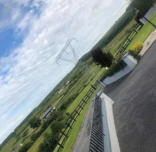 Cheerful 3 Bedroom Country * Ennis